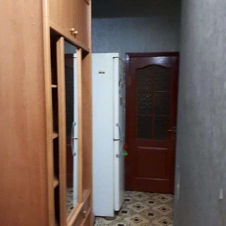 Аппартаменты 25 Kryvyj Rih Exteriör bild